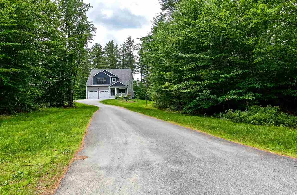 5 Kooaukee Court Strafford NH 03884