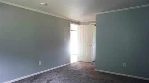 191 Donald Drive Goffstown NH 03045