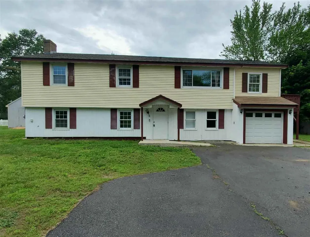 6 Royal Circle Salem NH 03079