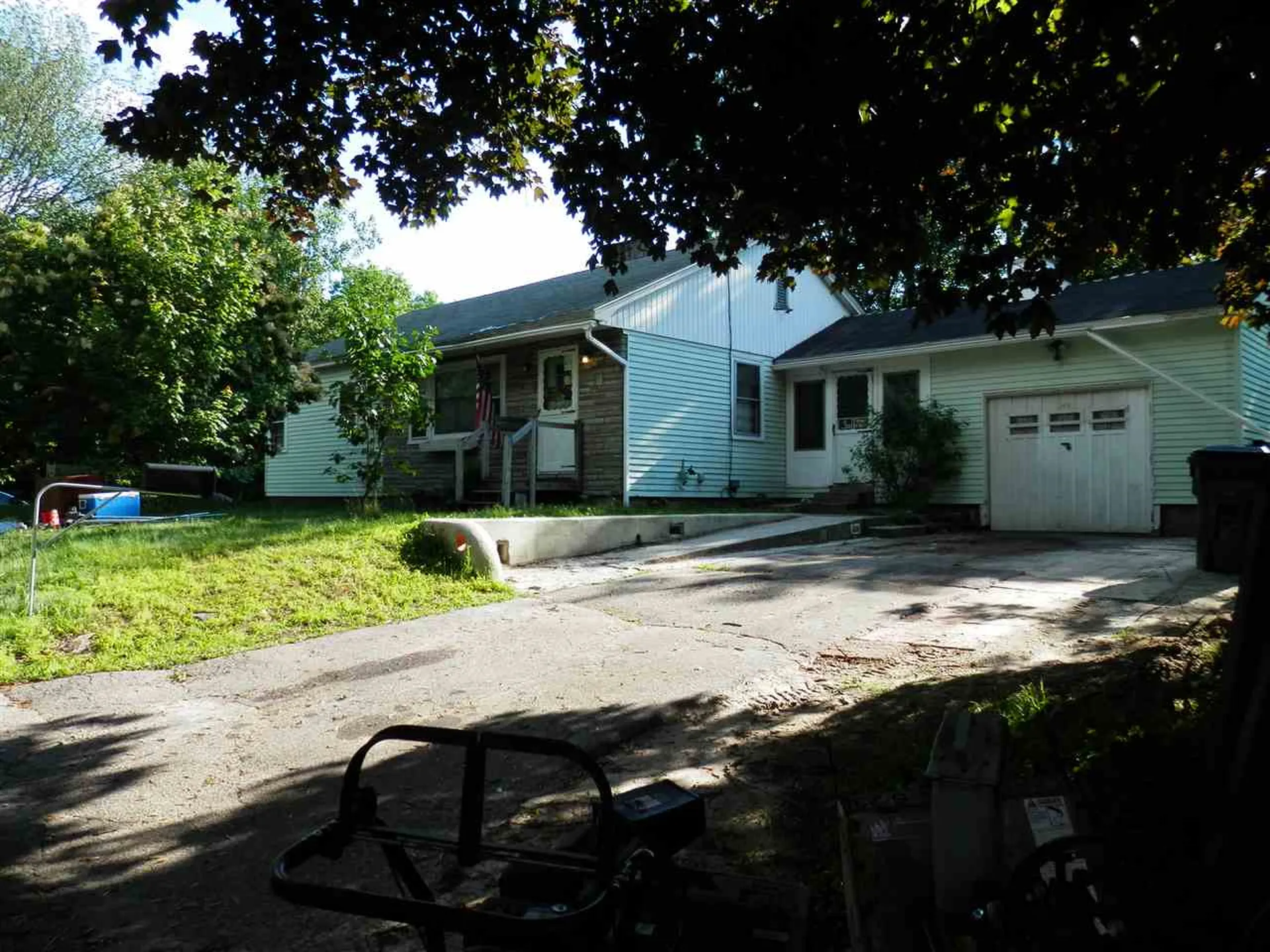 144 Elton Avenue Manchester NH 03109