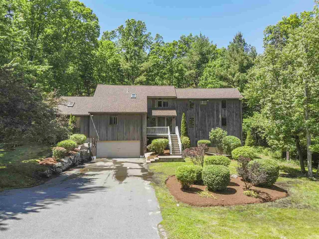 68 Lancaster Farm Road Salem NH 03079