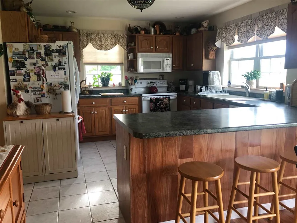 36 Fredric Way Hinesburg VT 05461