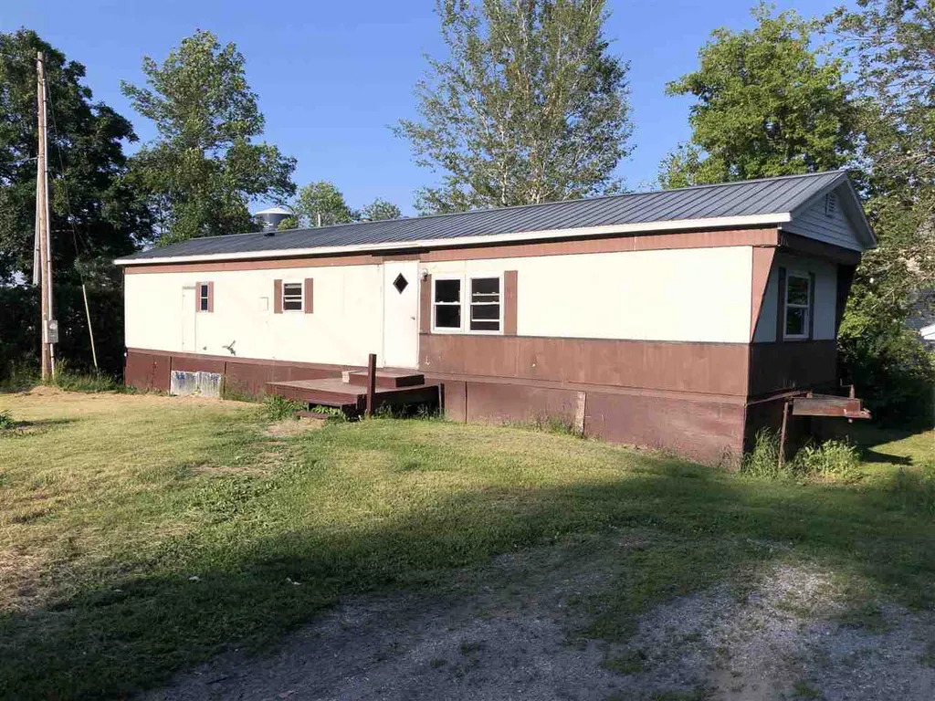 33 Sowles Street Alburgh VT 05440