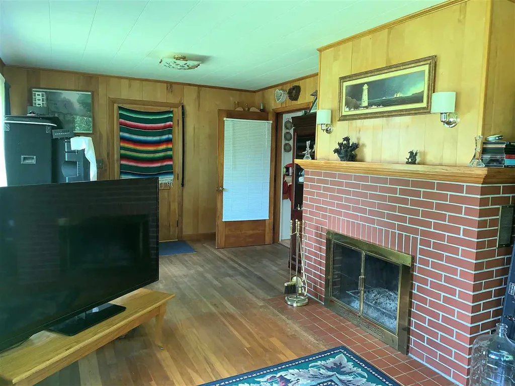 300 Pleasant Street Franklin NH 03235