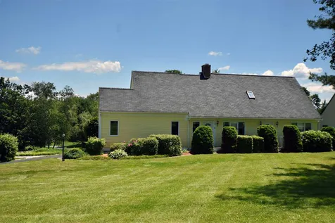 85 Clover Lane Laconia NH 03246