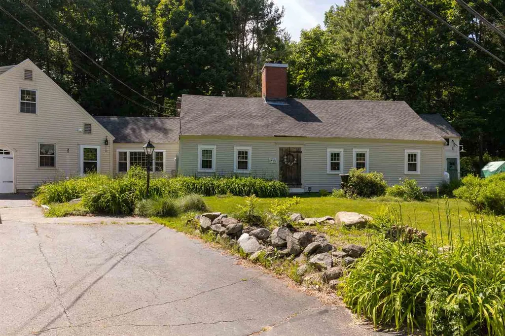93 Packers Falls Road Durham NH 03824