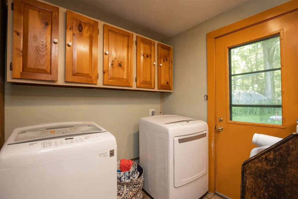 93 Packers Falls Road Durham NH 03824