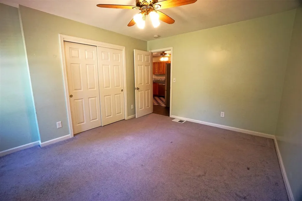 607 Old Candia Road Candia NH 03034