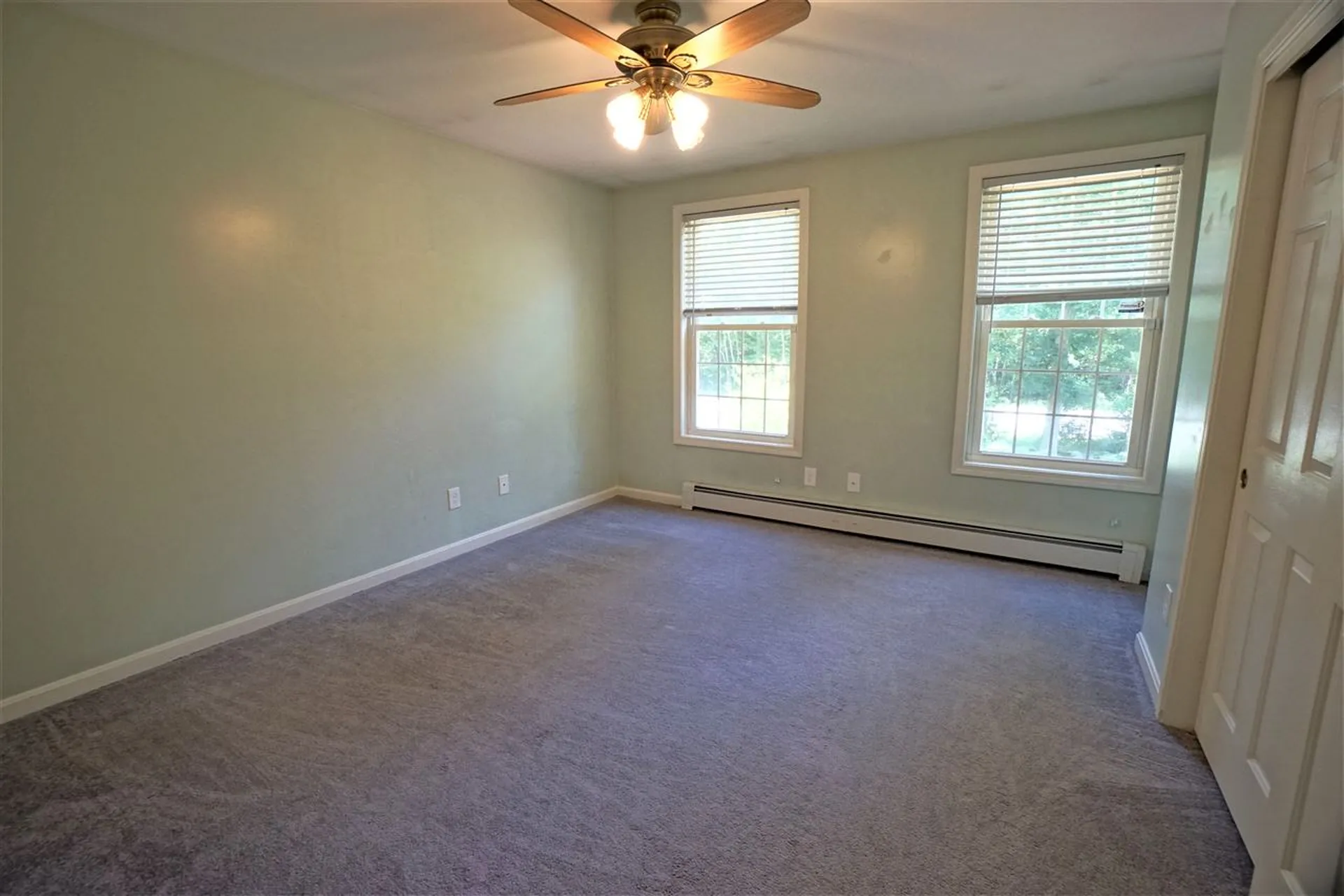 607 Old Candia Road Candia NH 03034