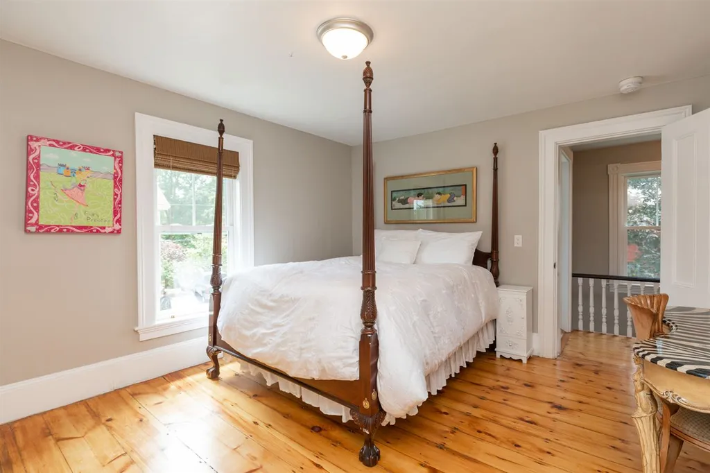16 Central Avenue Kittery ME 03904