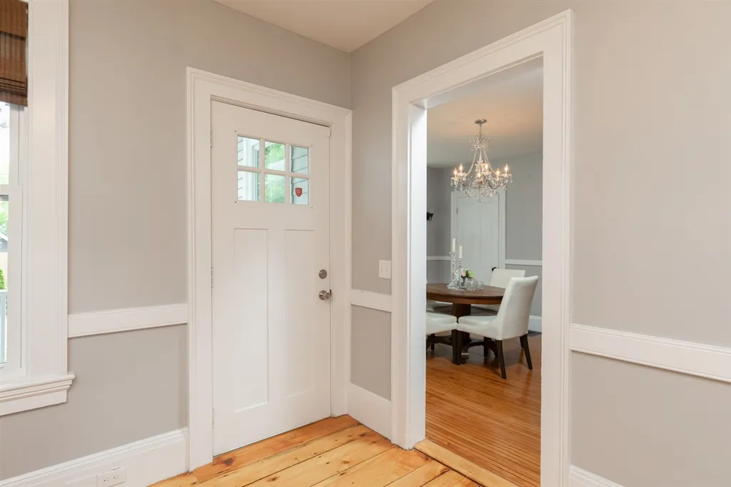 16 Central Avenue Kittery ME 03904