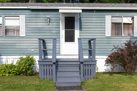 37 Granite Drive North Hampton NH 03862