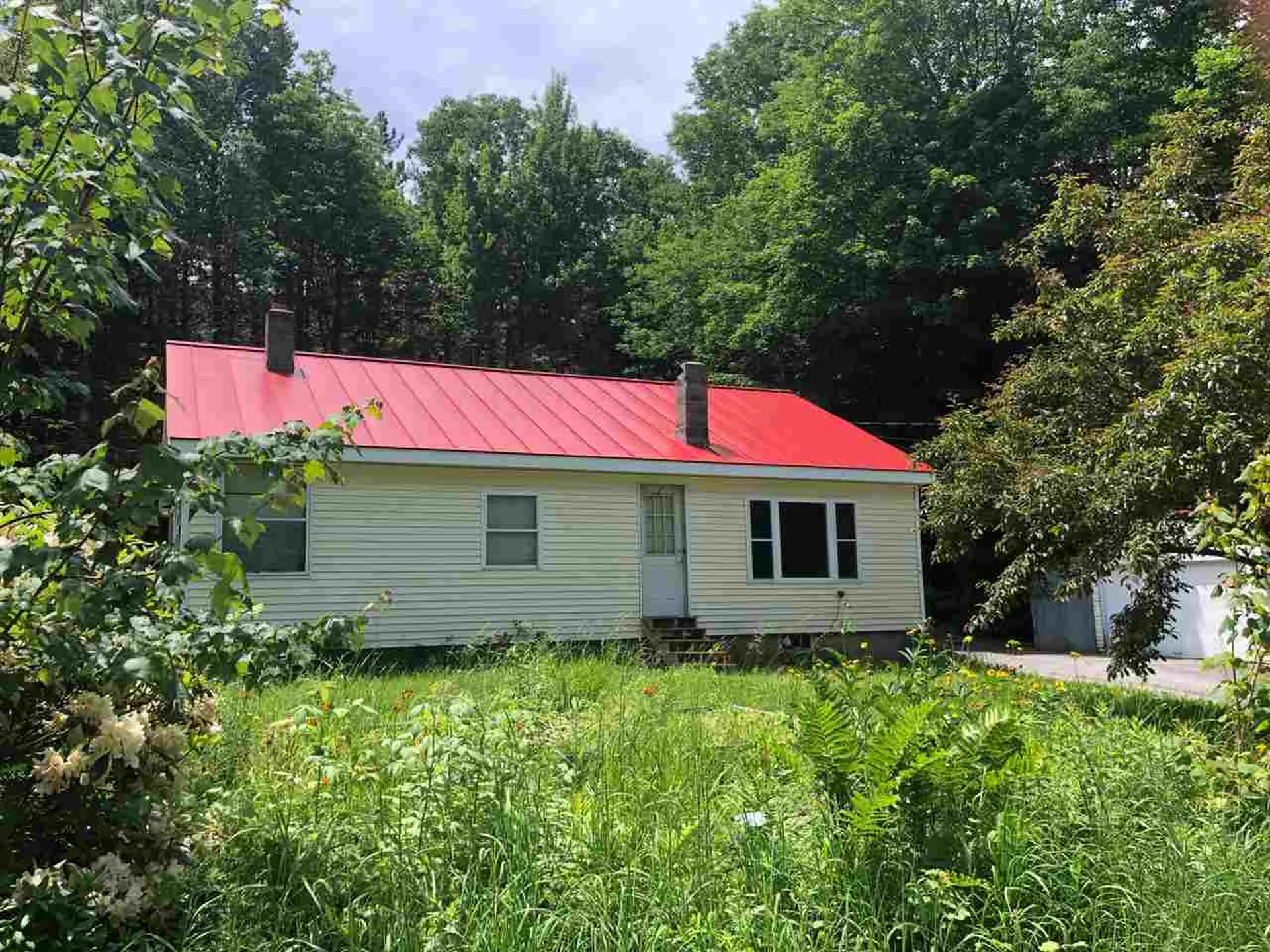85 Bradford Road Sunapee NH 03782