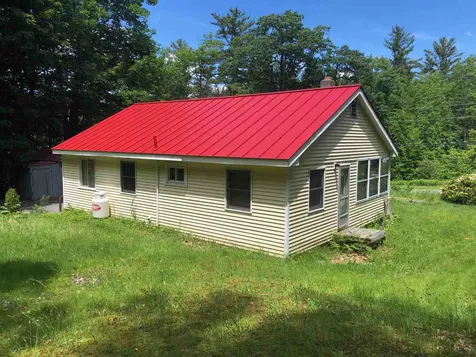 85 Bradford Road Sunapee NH 03782
