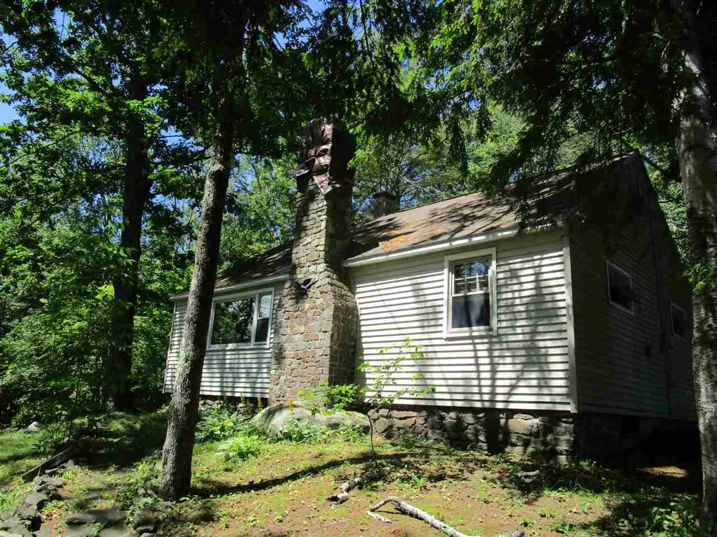 49 Indian Point Road Hebron NH 03241