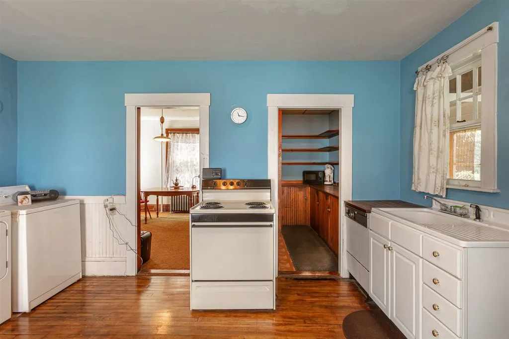 81 Laurel Street Newport NH 03773