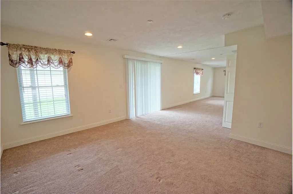 1 Fuller Way Fremont NH 03044