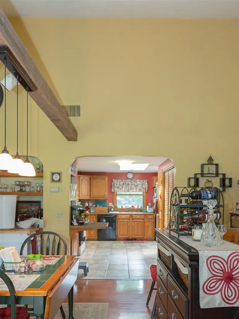 69 South Road Brentwood NH 03833