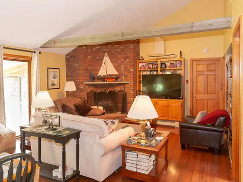 69 South Road Brentwood NH 03833