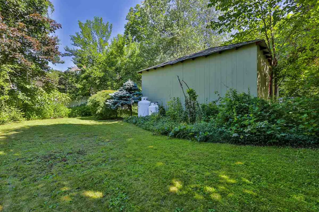 87 Maple Street Wilton NH 03086