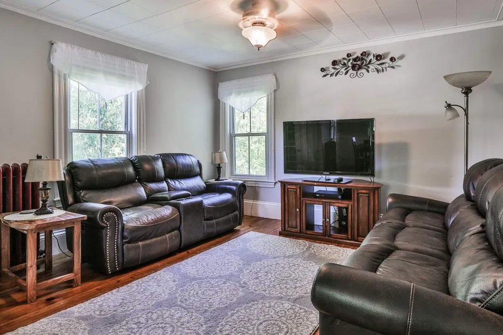 87 Maple Street Wilton NH 03086