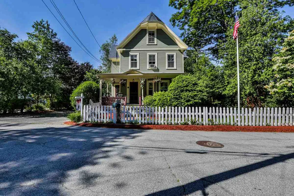 87 Maple Street Wilton NH 03086