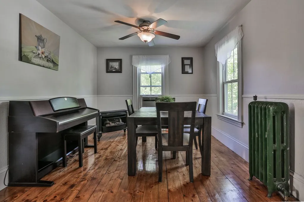 87 Maple Street Wilton NH 03086