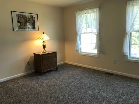 28 Peaslee Drive Pembroke NH 03275