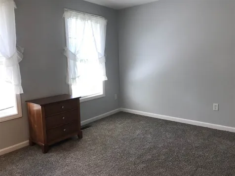 28 Peaslee Drive Pembroke NH 03275