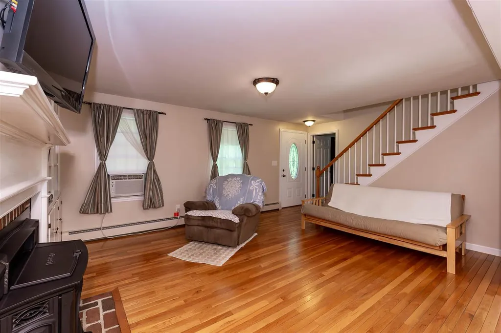 28 Brek Drive Merrimack NH 03054