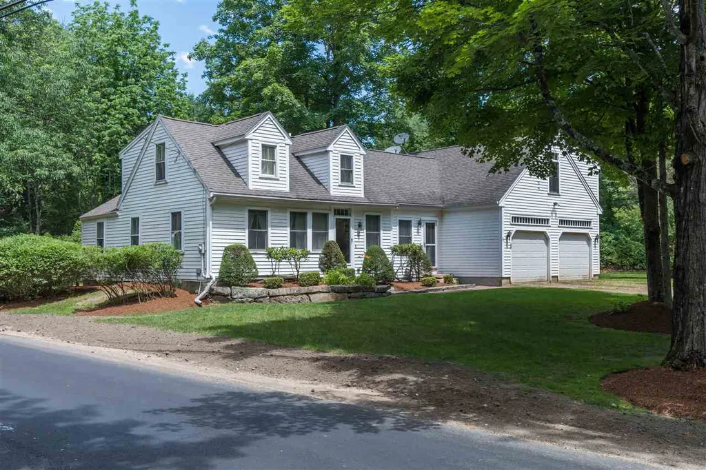 57 Seaverns Bridge Road Amherst NH 03031