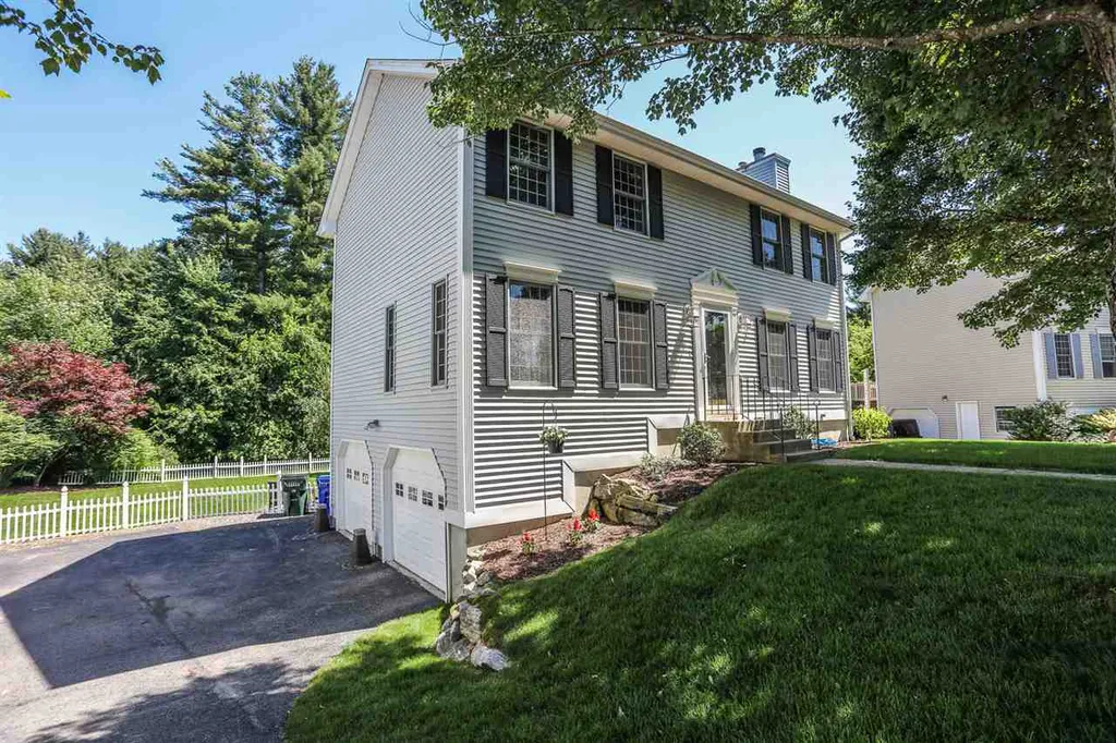 131 Aaron Drive Manchester NH 03109