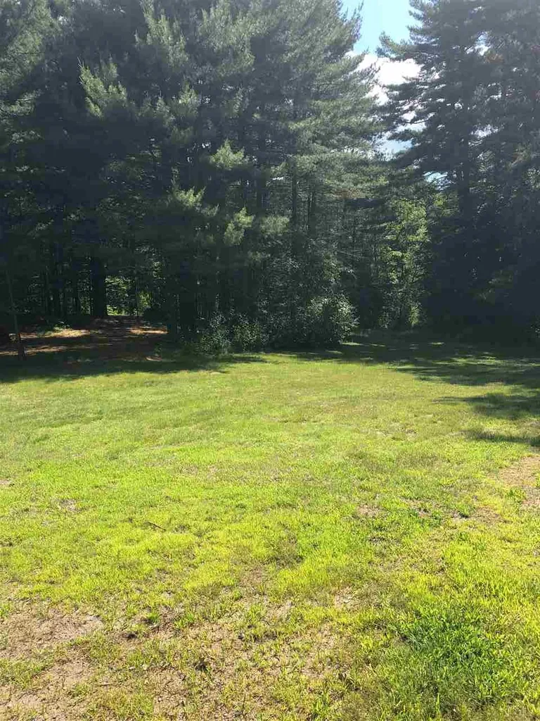 158 Chestnut Hill Road Rochester NH 03867