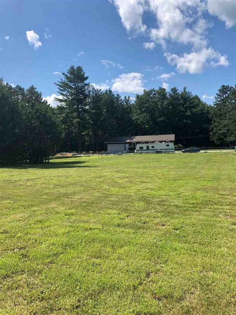 158 Chestnut Hill Road Rochester NH 03867