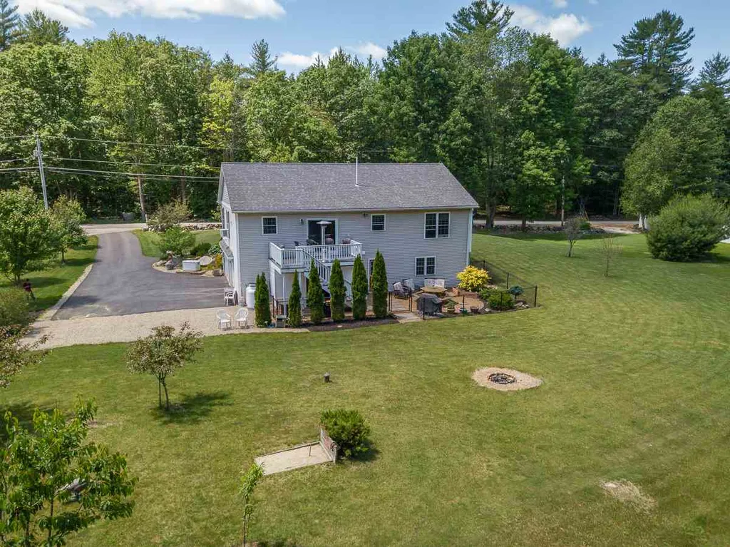 107 France Road Barrington NH 03825
