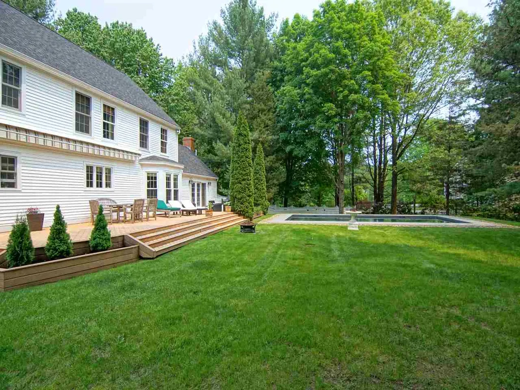 89 Tidewater Farm Road Greenland NH 03840