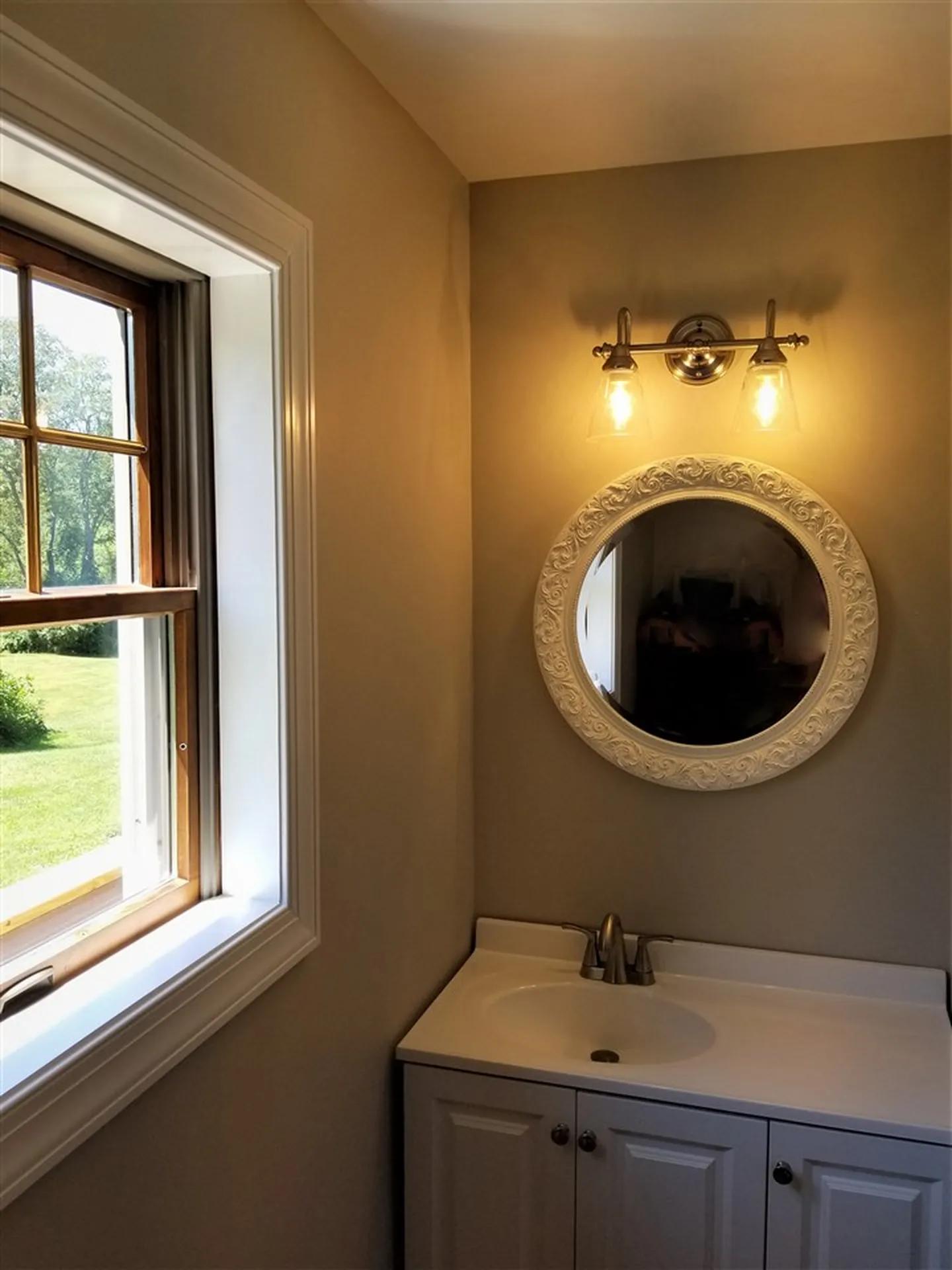 12 Basils Place Dover NH 03820
