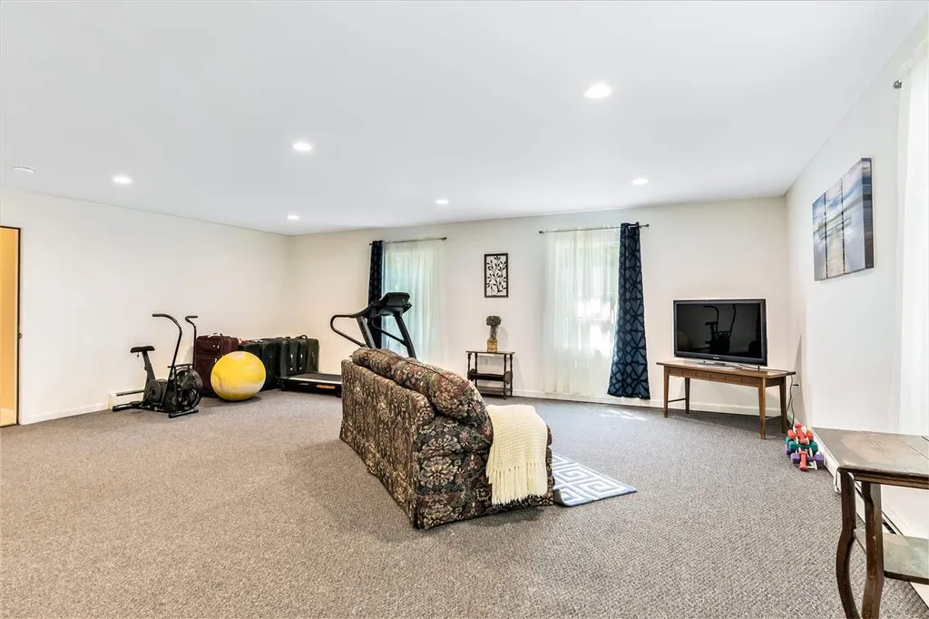 42 Brewster Road Fairfax VT 05454
