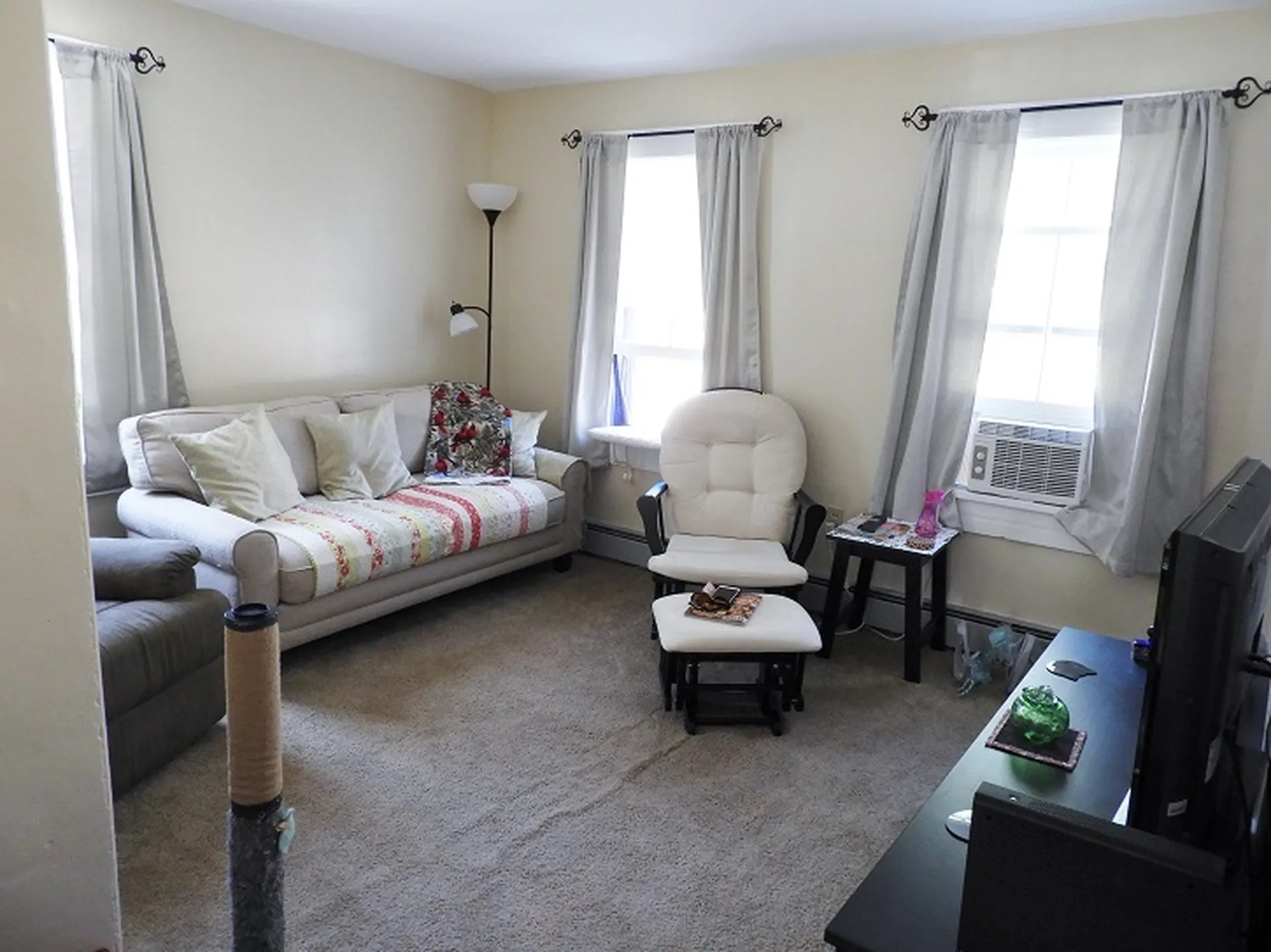14 Summer Street Hillsborough NH 03244