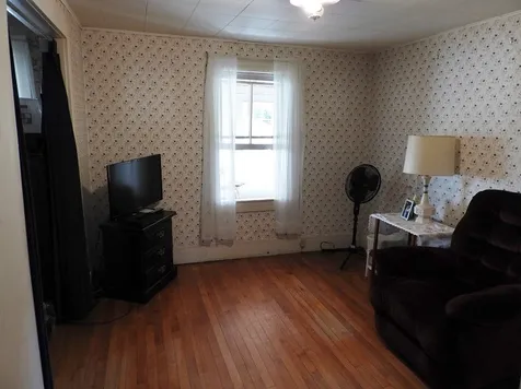 14 Summer Street Hillsborough NH 03244