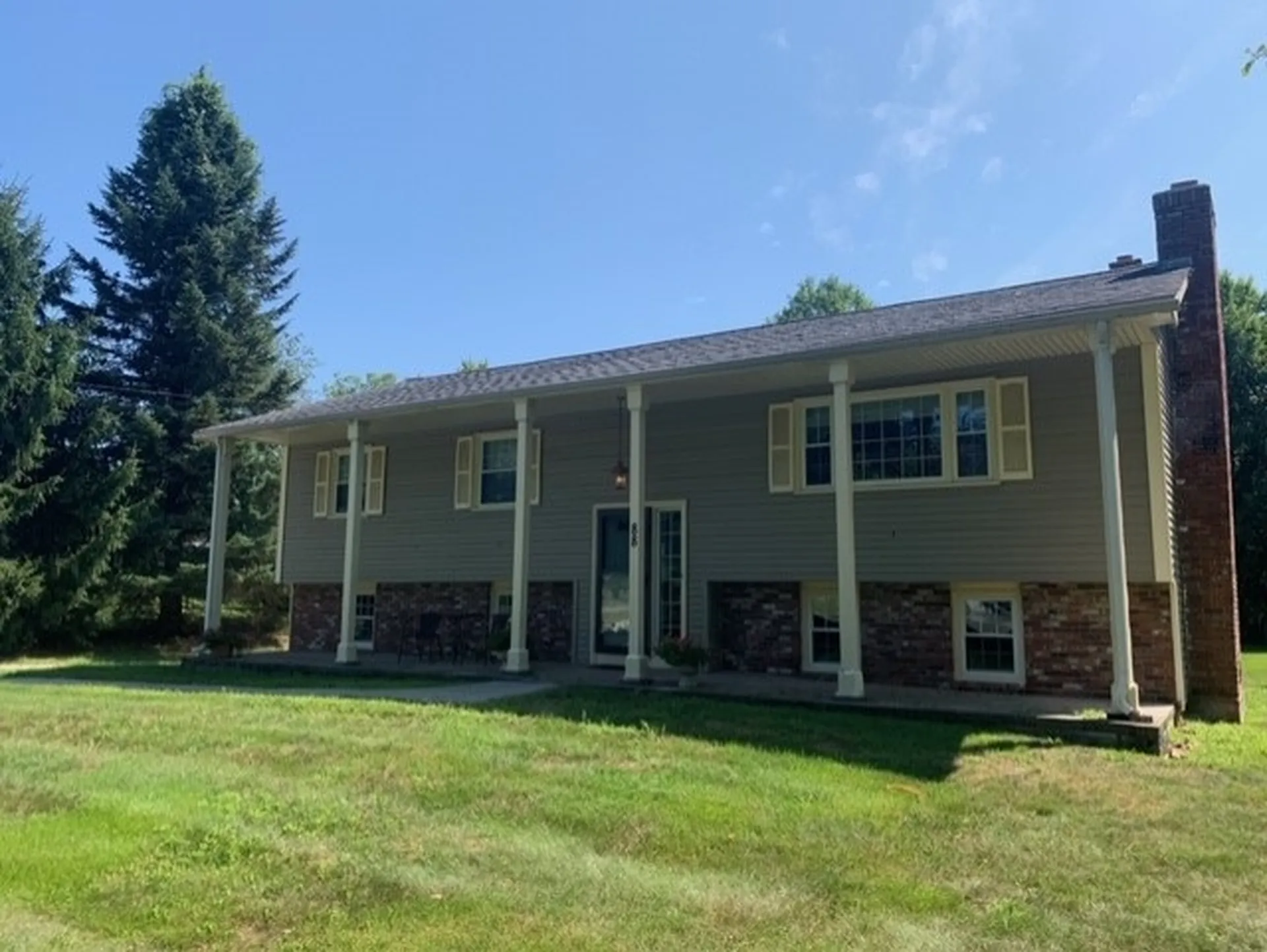 88 Millville Street Salem NH 03079