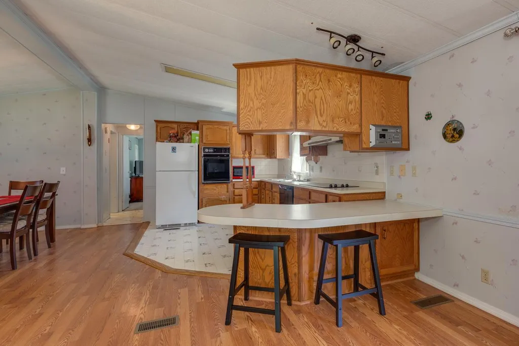 77 Zachary Drive Hooksett NH 03106