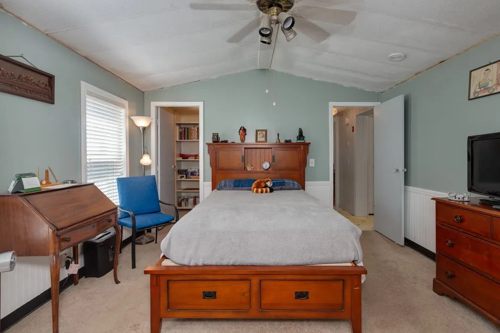 77 Zachary Drive Hooksett NH 03106