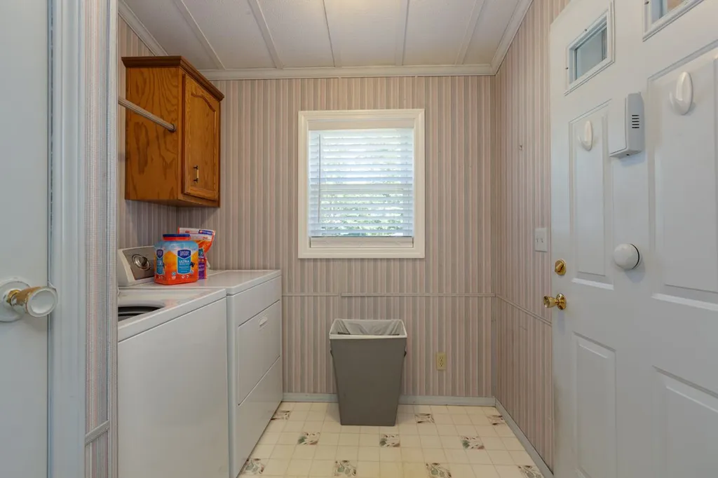 77 Zachary Drive Hooksett NH 03106
