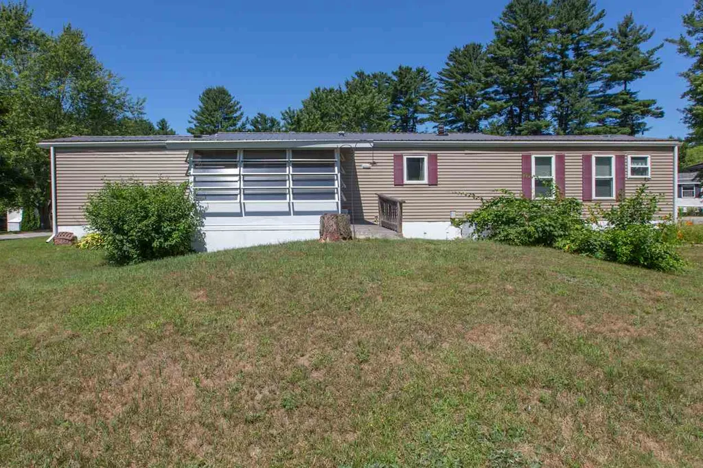 77 Zachary Drive Hooksett NH 03106