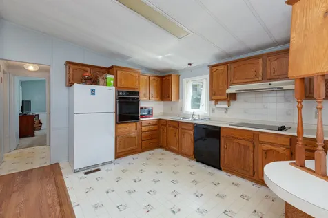 77 Zachary Drive Hooksett NH 03106
