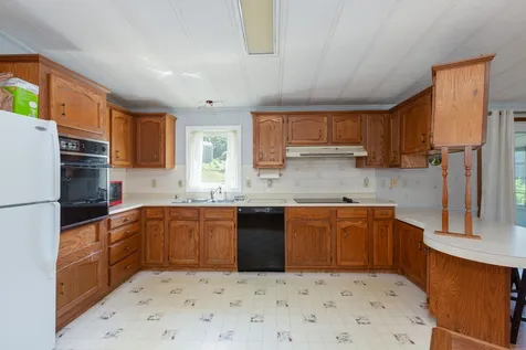 77 Zachary Drive Hooksett NH 03106