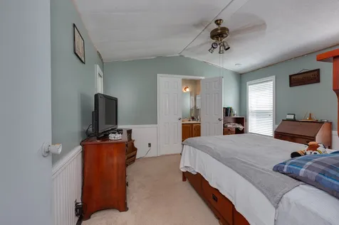 77 Zachary Drive Hooksett NH 03106