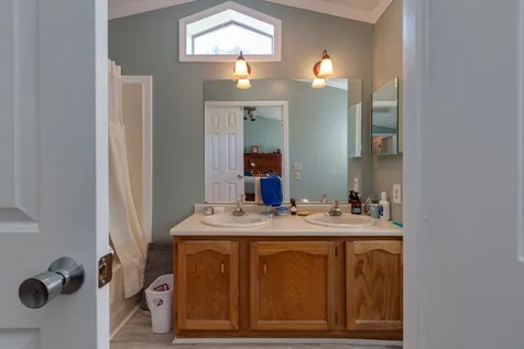 77 Zachary Drive Hooksett NH 03106