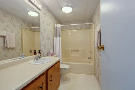 77 Zachary Drive Hooksett NH 03106